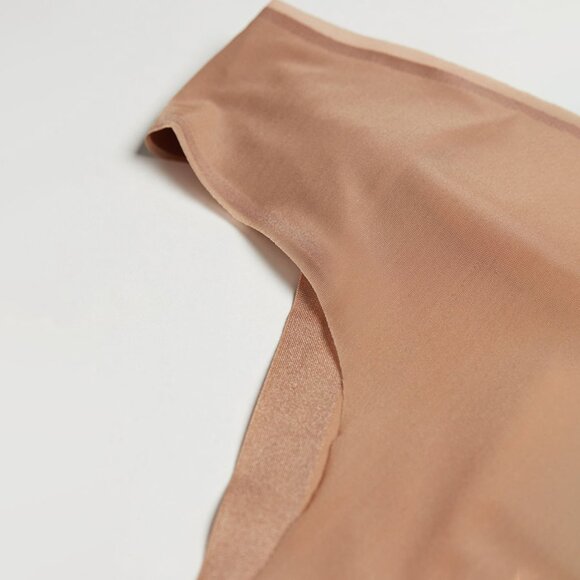Intimissimi Invisible Touch String in Natural - Picture 7 of 9